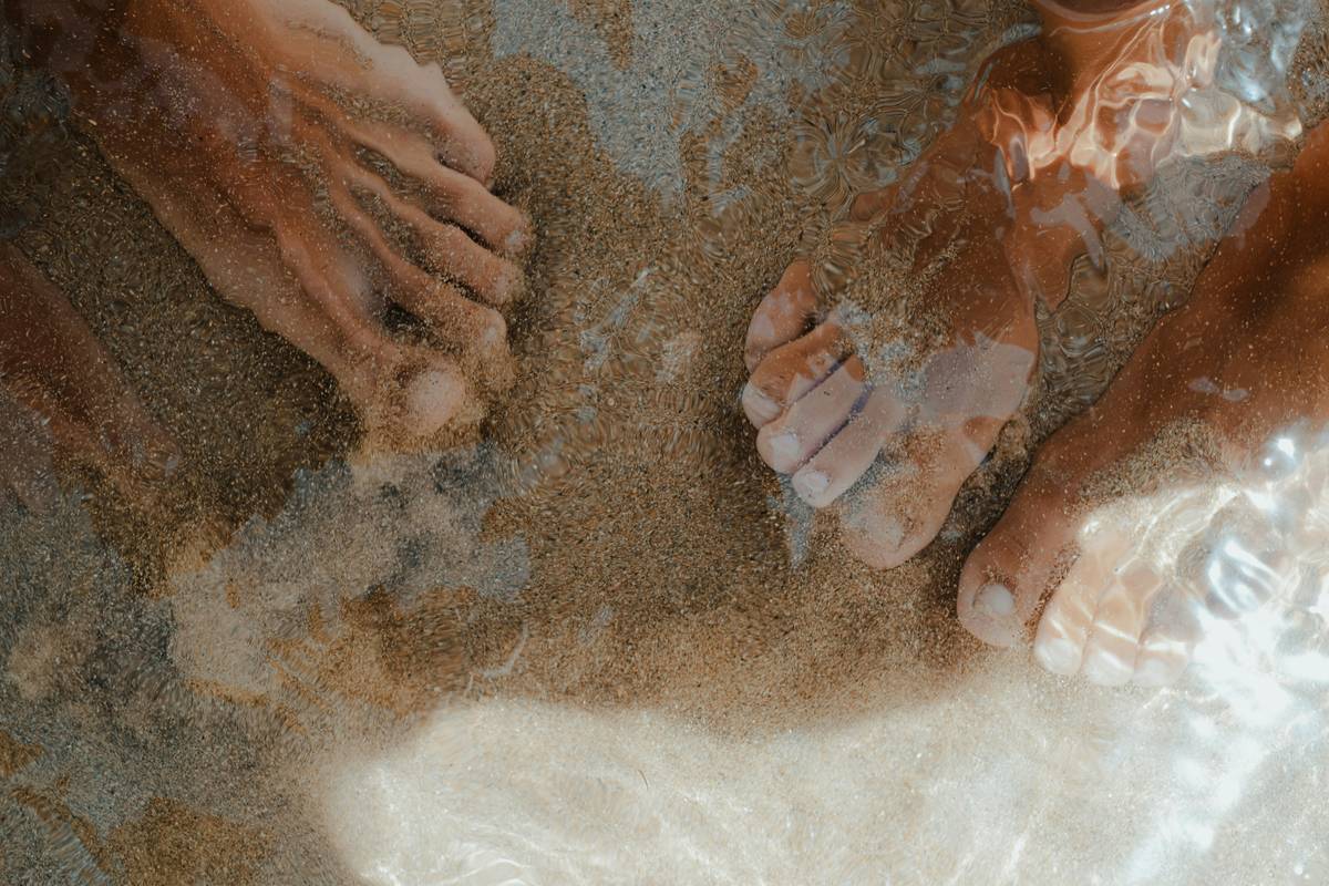 Homemade Foot Mask Recipe That Actually Works (No, Your Feet Won’t Peel Off… Hopefully)
